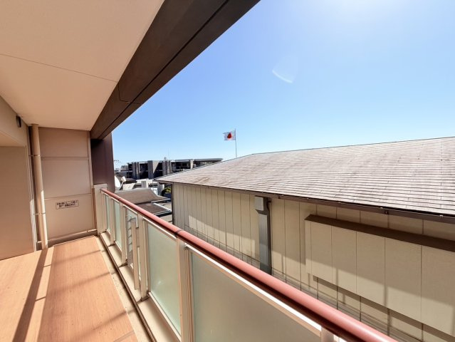ワコーレヒルズ須磨潮見台のバルコニー