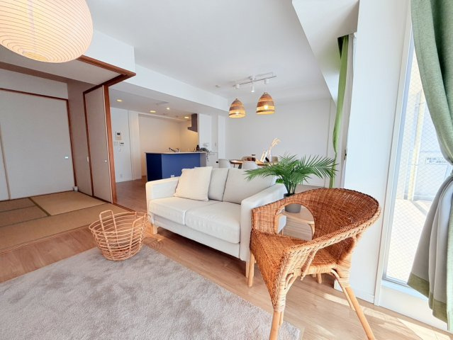 ワコーレヒルズ須磨潮見台の居間・リビング