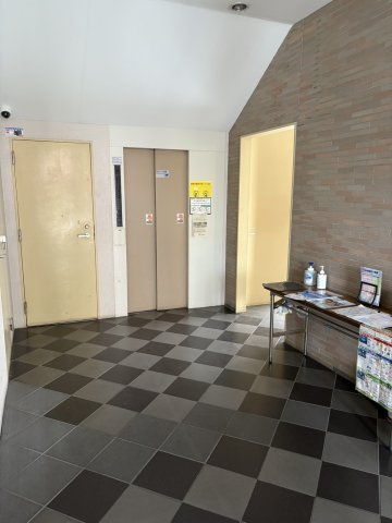 アヴェニーﾙ戸田のロビー|清潔なロビーです