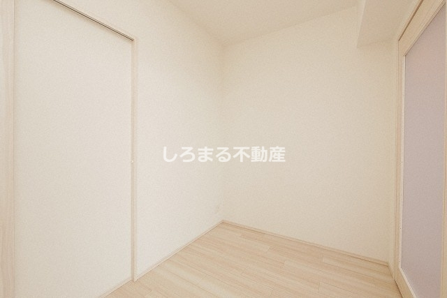 プレジオ弁天町EUROの洋室