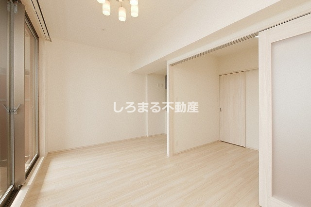 プレジオ弁天町EUROの居間・リビング