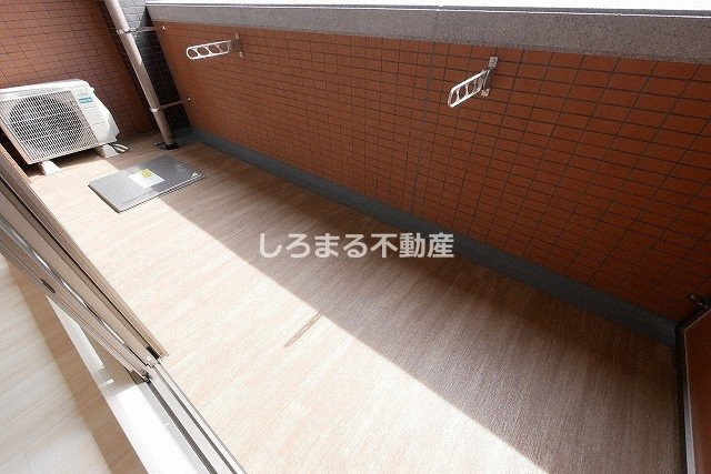 プレジオ弁天町EUROのバルコニー