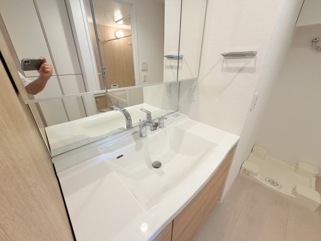 ワコーレ須磨ショアレーンの独立洗面台