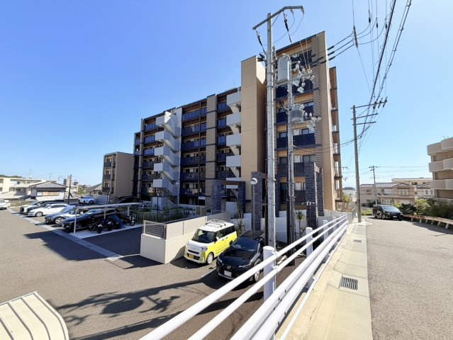 ワコーレ須磨ショアレーンの外観