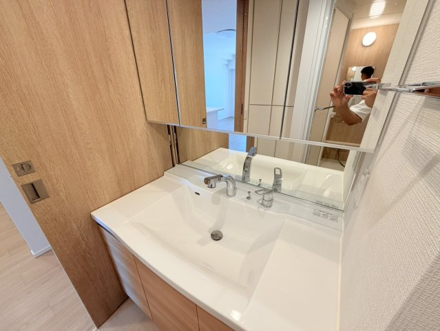 ワコーレ須磨ショアレーンの独立洗面台