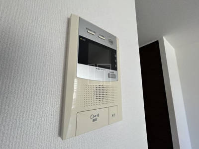 【セキュリティ】 | ララプレイスOSAKA WEST PRIME | 広々とした室内は魅力的！　TV付モニターフォン