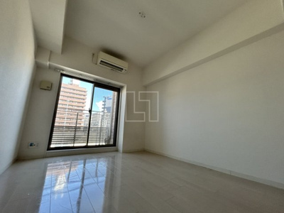 【洋室】 | ララプレイスOSAKA WEST PRIME | 広々とした室内は魅力的！　洋室