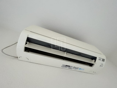 【設備】 | ララプレイスOSAKA WEST PRIME | 広々とした室内は魅力的！　エアコン