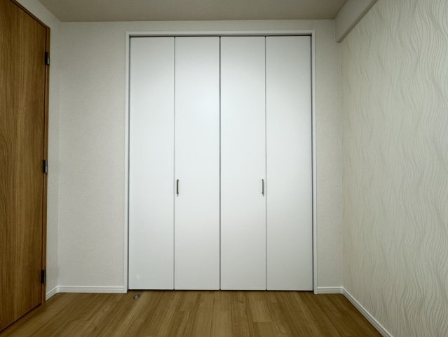 パニエ六甲の収納|洋室約6.0帖の大容量タイプのクローゼット