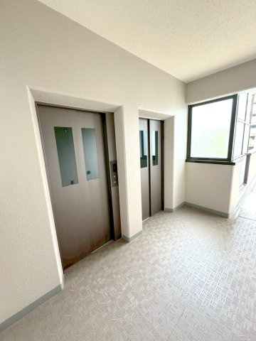 千葉市美浜区浜田１丁目の中古マンションのその他共用部分|エレベーターホール