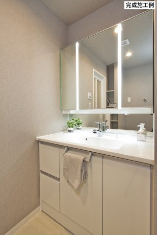 千葉市美浜区浜田１丁目の中古マンションの独立洗面台|※完成施工例の為、実際の仕様とは異なる場合がございます。