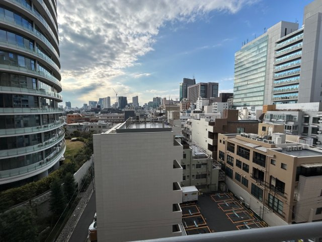 【展望】 | ウィン青山 | 室内からの眺望です