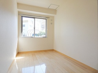 【洋室】 | 豊田ハウス