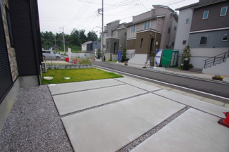 【駐車場】 | 【仲介手数料無料！！】稲城市東長沼　新築戸建て（全17棟）11号棟　5377万円