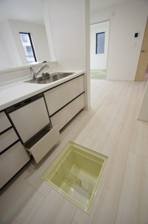 【キッチン】 | 【仲介手数料無料！！】稲城市東長沼　新築戸建て（全17棟）11号棟　5377万円