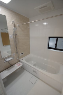 【浴室】 | 【仲介手数料無料！！】稲城市東長沼　新築戸建て（全17棟）11号棟　5377万円