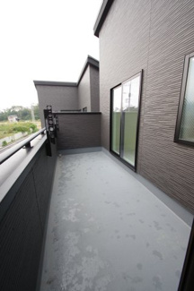 【バルコニー】 | 【仲介手数料無料！！】稲城市東長沼　新築戸建て（全17棟）11号棟　5377万円