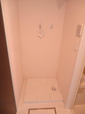 【その他】 | シャン・ドゥ・ポワロ | 洗濯機置場