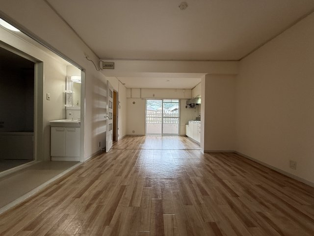 リバーサイド石澄の居間・リビング