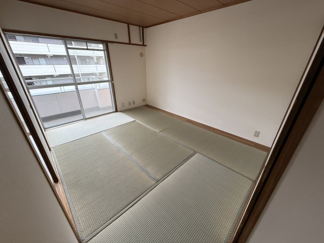 リバーサイド石澄の和室