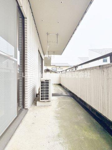 ＬＡＺＦＩＴＨ　ＴＡＮＡＳＨＩ（ラズフィス田無）のバルコニー