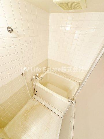 ＬＡＺＦＩＴＨ　ＴＡＮＡＳＨＩ（ラズフィス田無）の浴室