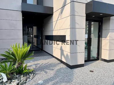 【エントランス】 | Fratres TAKESHITAEKIMAE