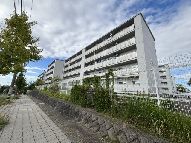 有野12団地 1号棟の外観