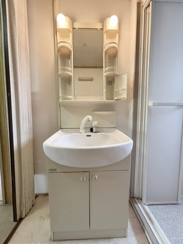 有野12団地 1号棟の独立洗面台