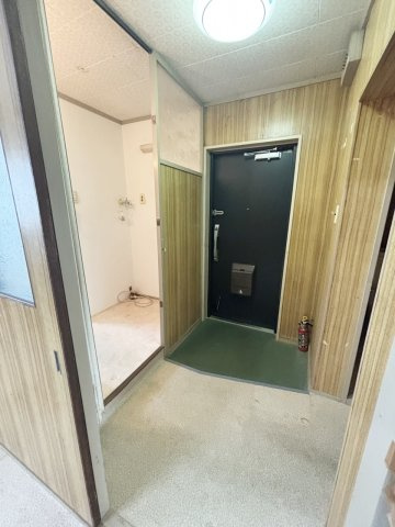 有野12団地 1号棟の玄関