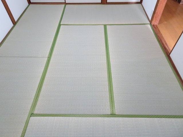 大垣市林町貸家の和室