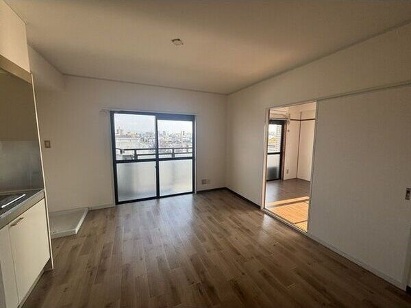 メゾン・ド・ミーネの居間・リビング