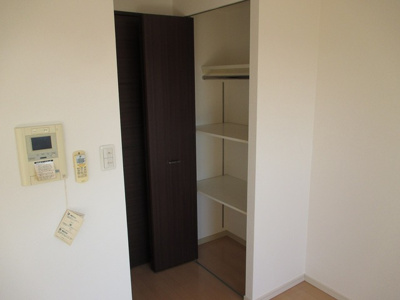 【収納】 | クレアートアドバンス北大阪 | 大切な衣類を収納できるクローゼット