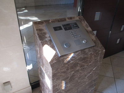 【セキュリティ】 | クレアートアドバンス北大阪 | オートロックが有るので安心ですね