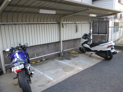 【その他】 | クレアートアドバンス北大阪 | バイク置き場です