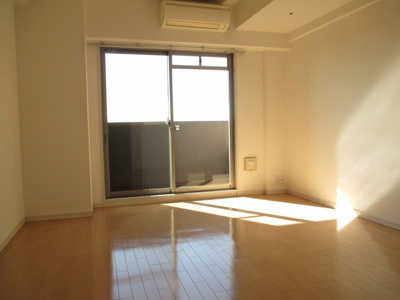 【居間・リビング】 | クレアートアドバンス北大阪 | 明るくキレイなお部屋です