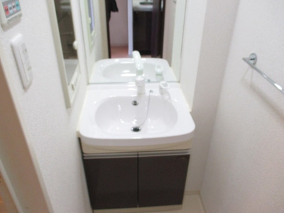【洗面所】 | クレアートアドバンス北大阪 | 忙しい朝にうれしい洗髪洗面化粧台付です