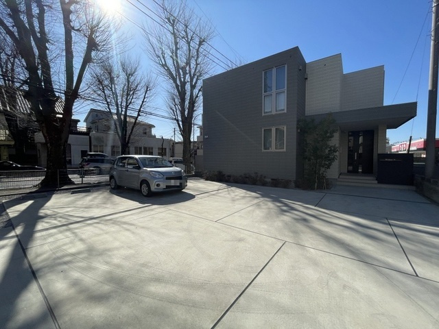 Ｂｏｎｈｅｕｒ　Ｍの駐車場