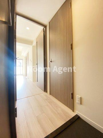 プレサンスTHE新栄の玄関