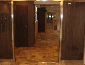 ラグジュアリーアパートメント御徒町のロビー