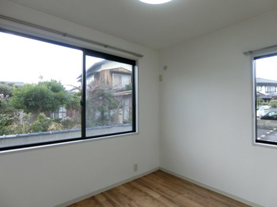 【洋室】 | ヴィ・ラフィネ旗ヶ崎2号館