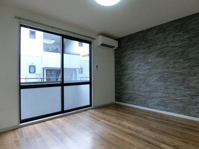 【居間・リビング】 | ヴィ・ラフィネ旗ヶ崎2号館