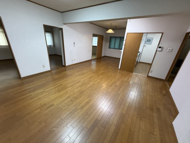 エスポワール瀬川の居間・リビング