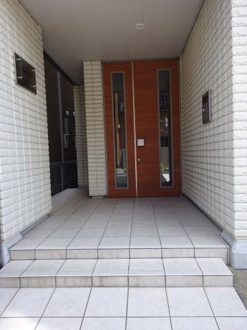 Ｆｌｏｒａ　Ｈｉｌｌｓのエントランス