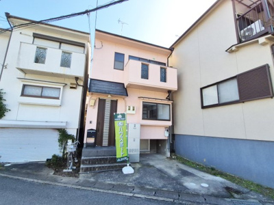 【外観】 | 物集女町御所海道　一戸建 | 駐車スペース完備です
