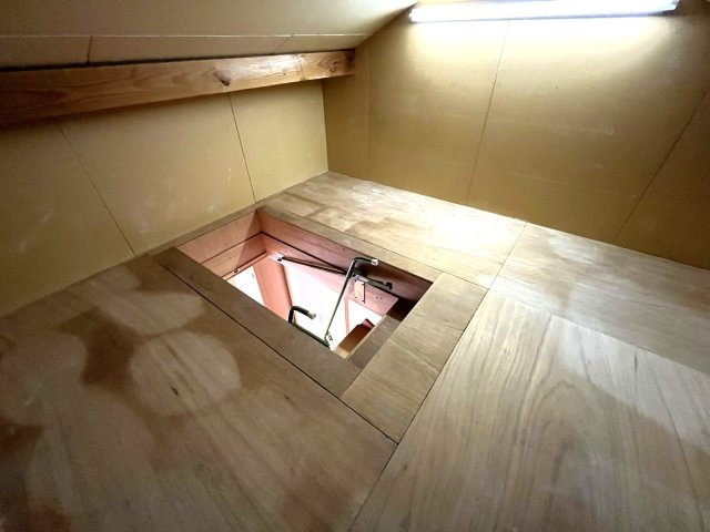 【収納】 | 中古一戸建　高知市三園町 | 屋根裏収納