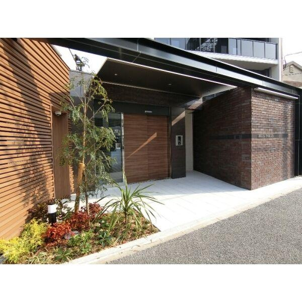 福岡市中央区薬院伊福町の賃貸マンションのエントランス