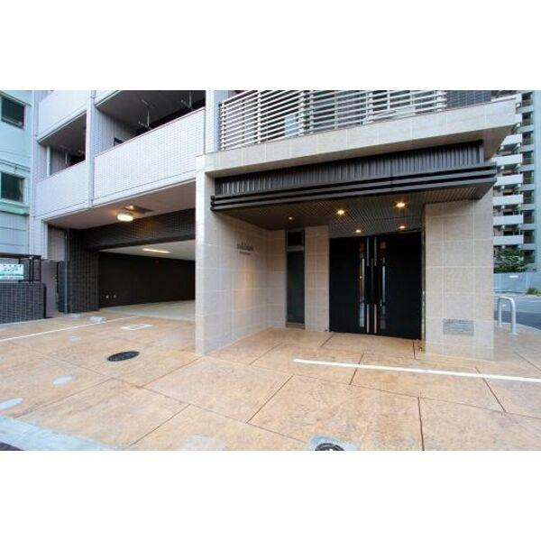 福岡市博多区千代１丁目の賃貸マンションのエントランス
