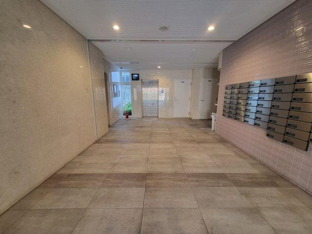 福岡市博多区山王１丁目の賃貸マンションのロビー