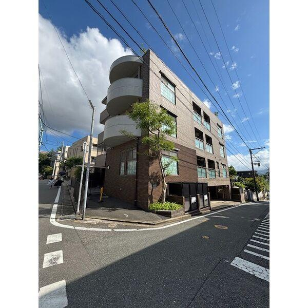 福岡市中央区平尾４丁目の賃貸マンションの外観